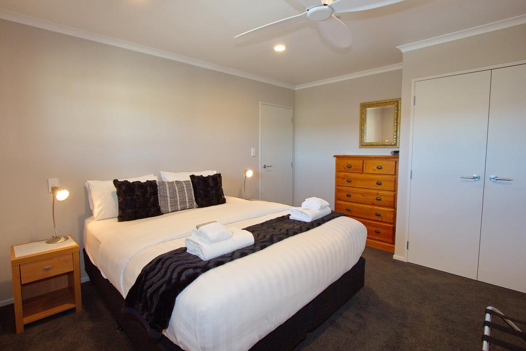 Marina Park Apartments Whitianga Esterno foto